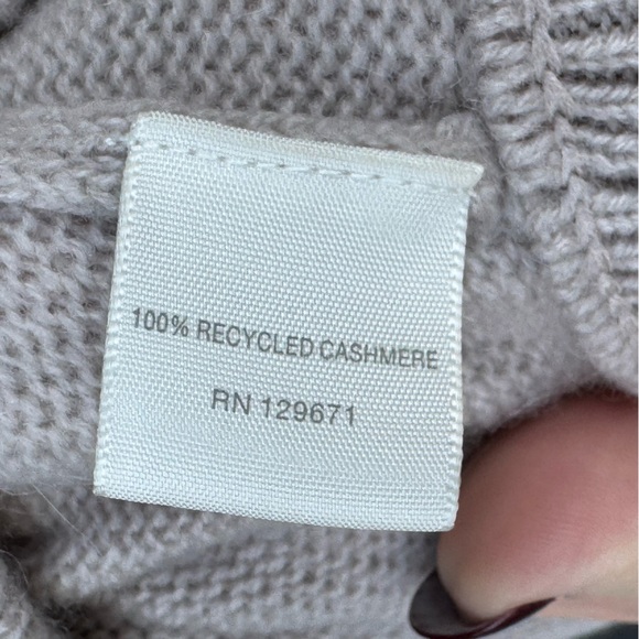 NAKEDCASHMERE Krystie Cashmere Cropped Zip-Up Hoodie Sweater SILK RAIN - Picture 4 of 5